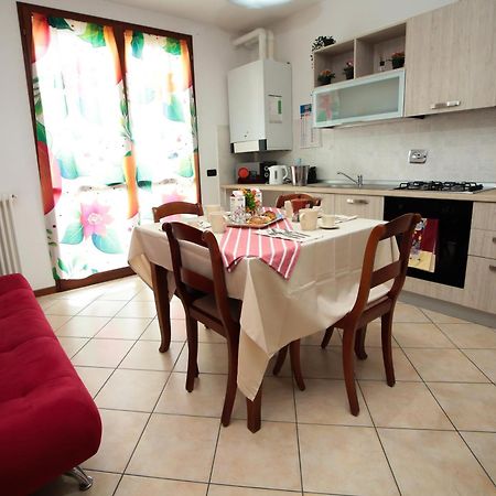 Guest House Onde Chiare Reggio Emilia Exterior photo