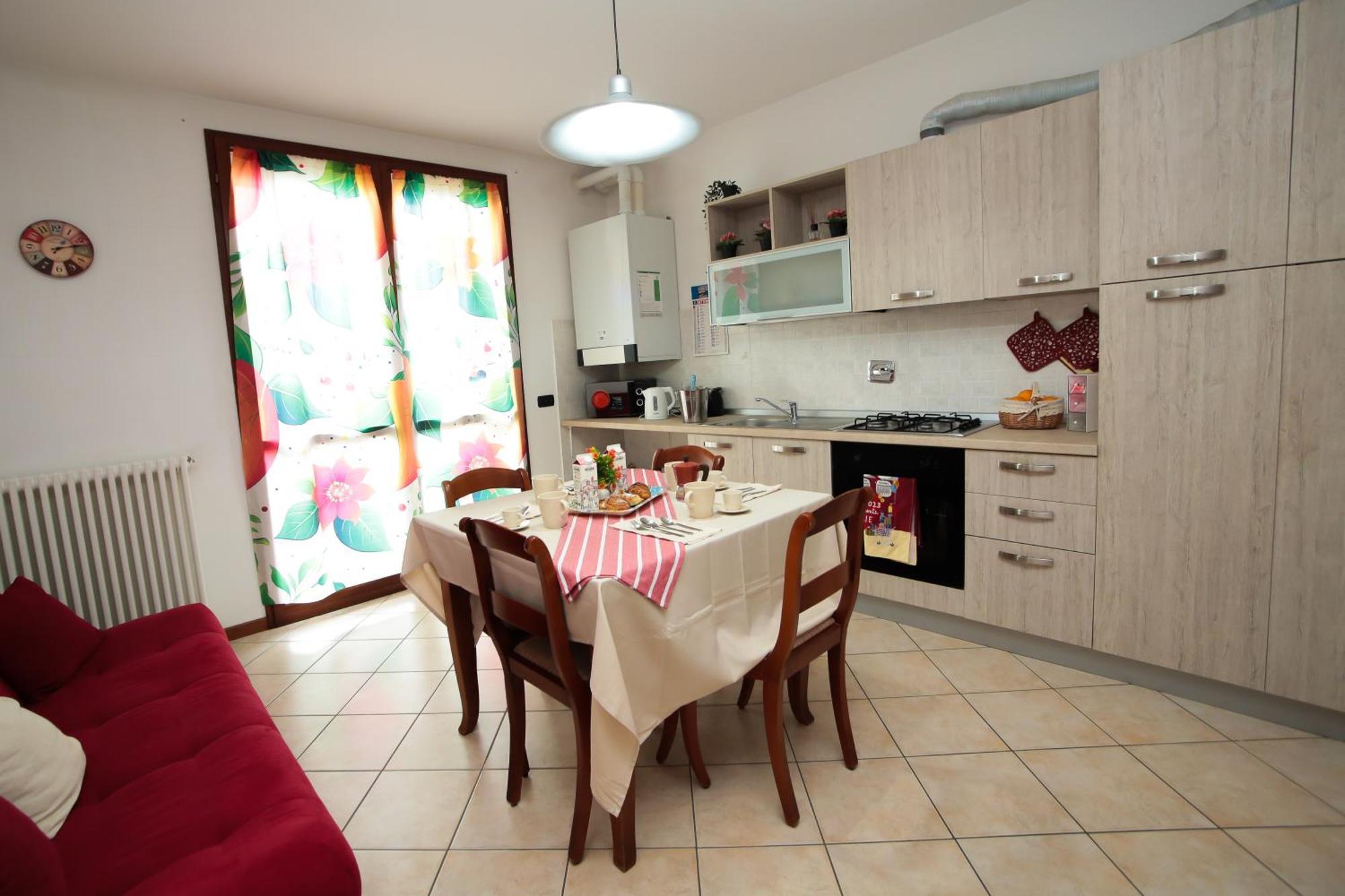 Guest House Onde Chiare Reggio Emilia Exterior photo
